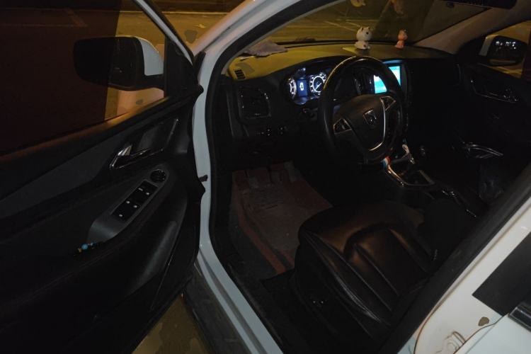 Used Baojun 560 2016 1.8L Manual Luxury Edition