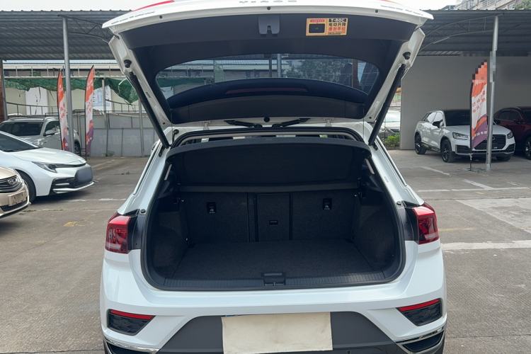 Used Volkswagen T-ROC 2022 280TSI DSG Two-Wheel Drive Comfort PLUS Trunk