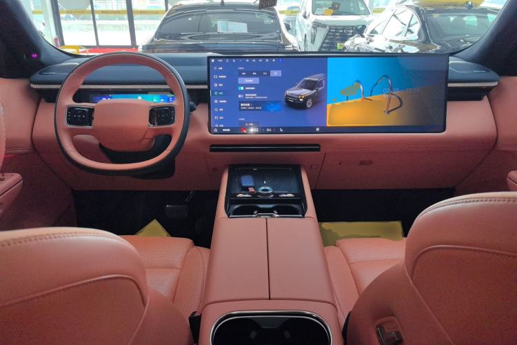 Used Lynk & Co 900 2025 2.0T Ultra
