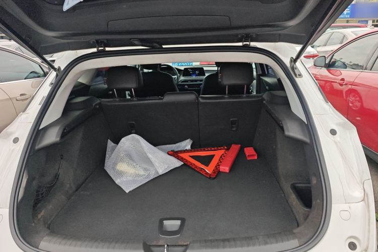 Used Buick Velite 6 2022 Plug-in Hybrid Connected & Shared Model Trunk