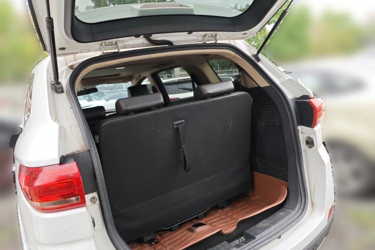 Used Lifan Auto Myway 2016 1.5L Manual Elite Version Trunk