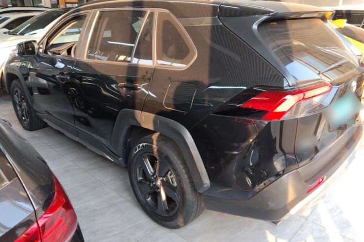 Used Toyota RAV4 2022 2.0L CVT 4x4 Style Plus Edition
