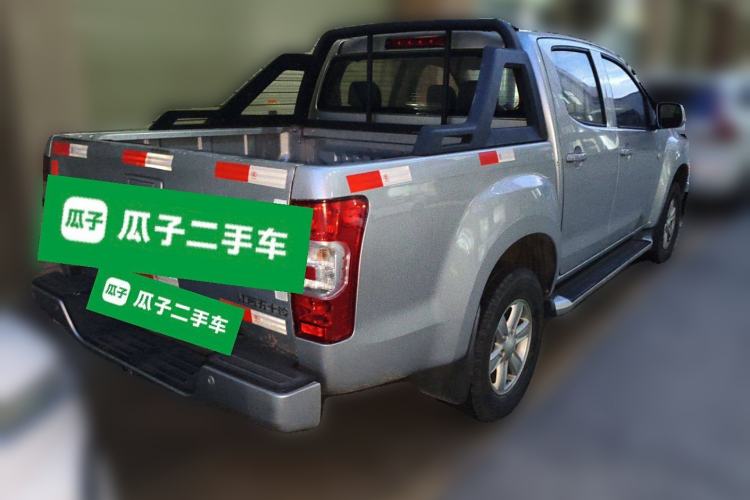 Used Isuzu JLM 2018 2.0T Two-Wheel-Drive Gasoline Ultra-Luxury Version 4K21D4T
