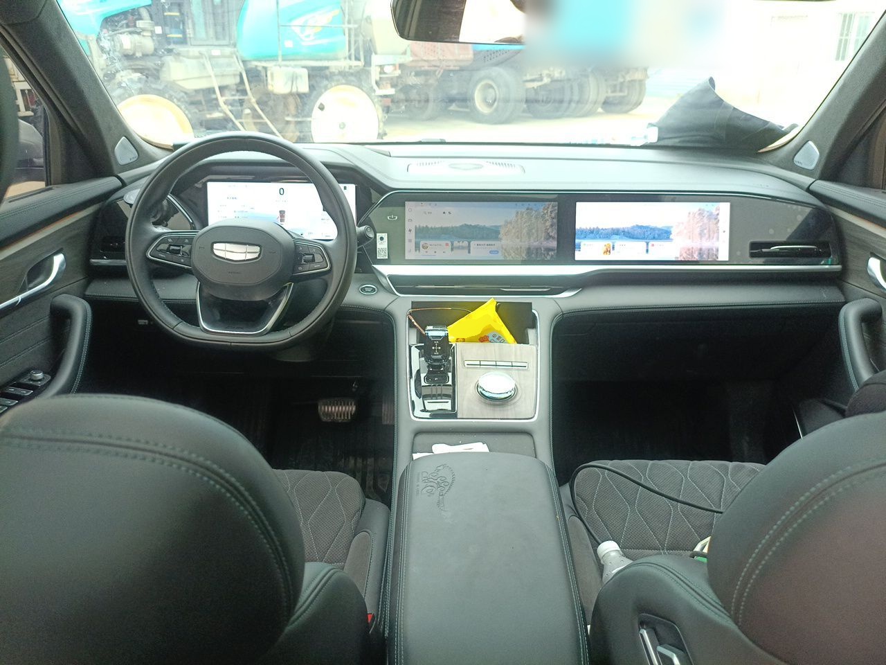 Geely Auto Monjaro L 2025 Dongfang Yao 2.0TD Automatic Lanxing Edition — снимка 9