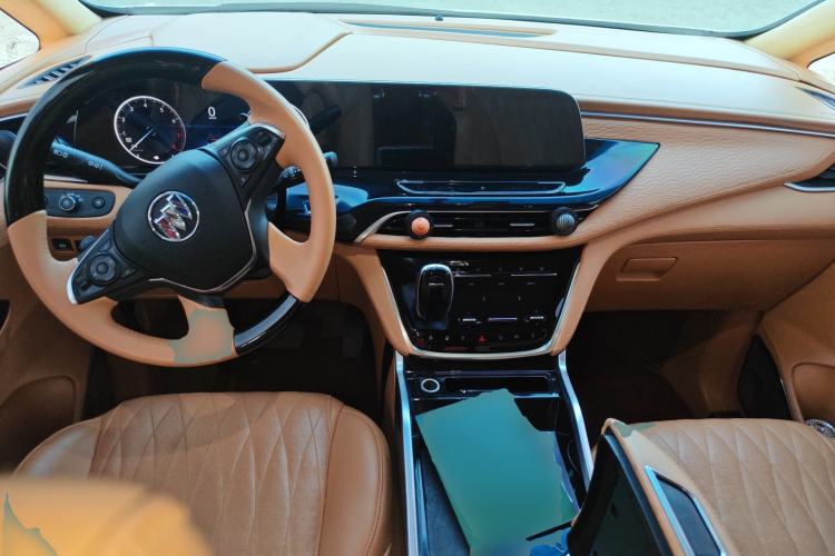 Used Buick GL8 2023 ES Lu Zun Comfort Model Center Console