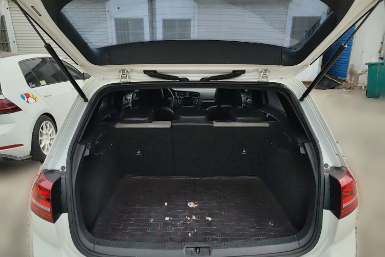 Used Volkswagen Golf 2016 1.4TSI Automatic R-Line Trunk