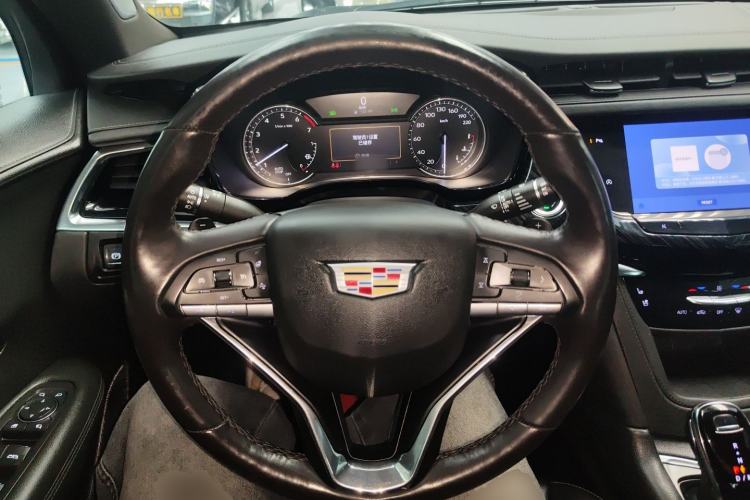 Used Cadillac XT6 2022 2.0T Six-Seater Four-Wheel Drive Luxury 120th Anniversary Limited Edition
