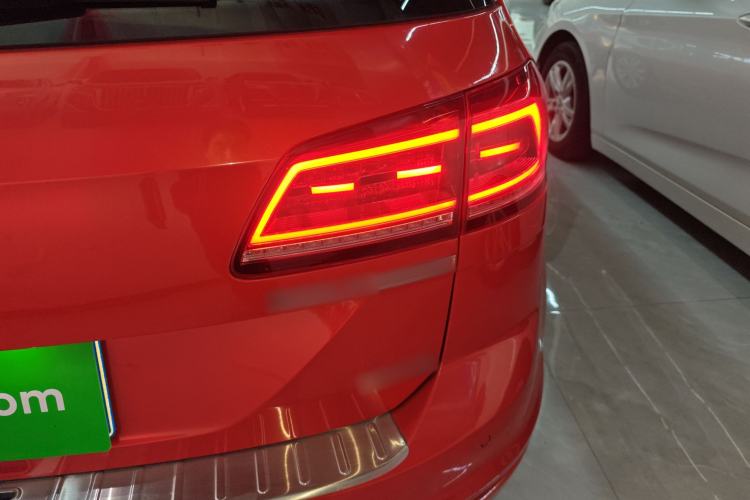 Used Volkswagen Golf Sportsvan 2016 230TSI Automatic Trend Edition