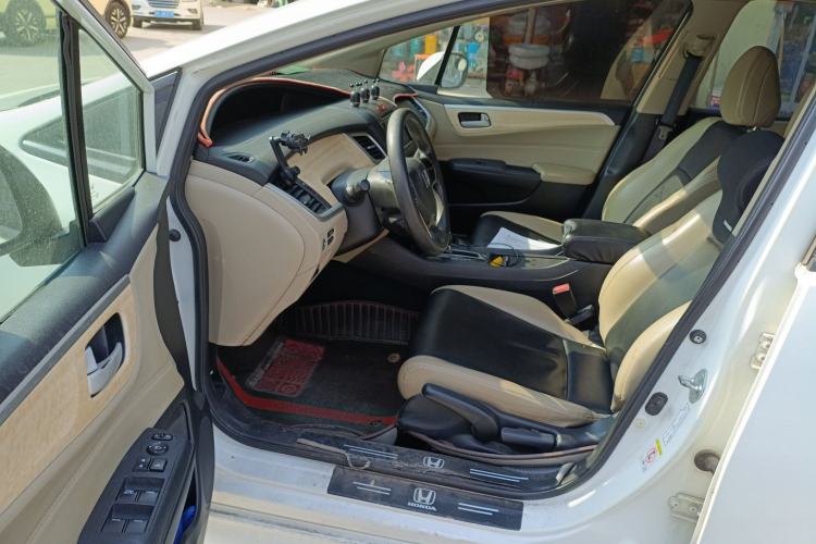 Used Honda Jade 2014 1.8L Automatic Comfort Elite Version 5 Seats