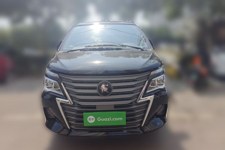 Used FORTHING Lingzhi 2023 M5 1.6L Practical Model 5 Seats Front