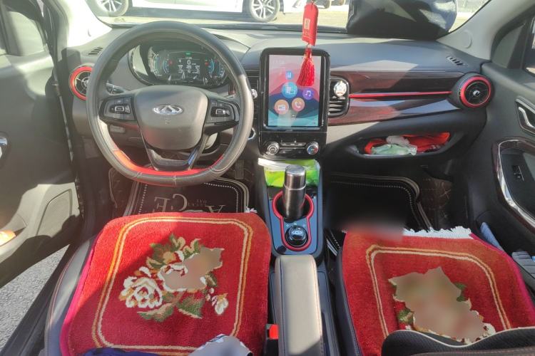 Used Chery QQ Little Ant 2022 Restyled Version Sweet Pink Edition Half-Sugar Version 30.6 kWh 30 kW 301 km Center Console