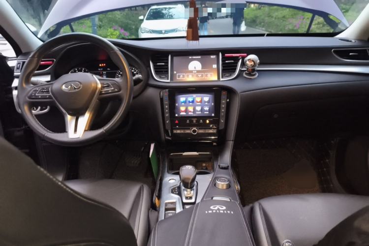 Used Infiniti QX50 2018 2.0T Two-Wheel Drive Fashion Edition Center Console