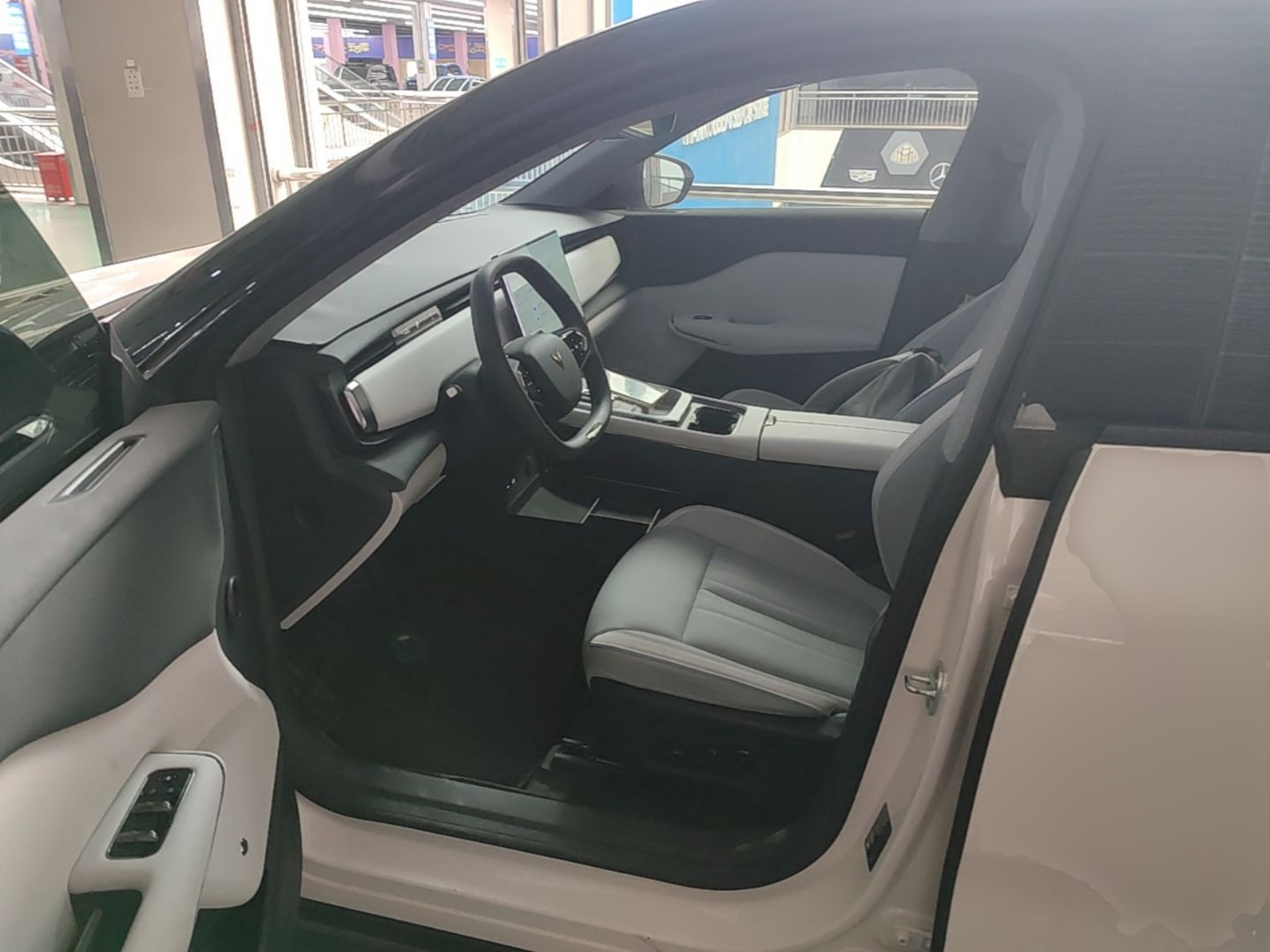 Vordere Reihe im Auto