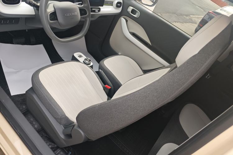 Used Geely Galaxy Panda 2025 210 km – Yuanqi Bear Left Front Seat