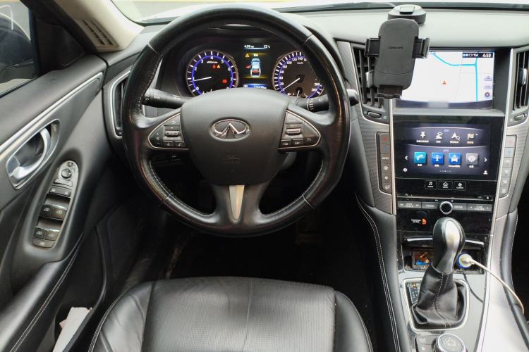 Used Infiniti Q50L 2016 2.0T Enjoyment Edition Steering Wheel