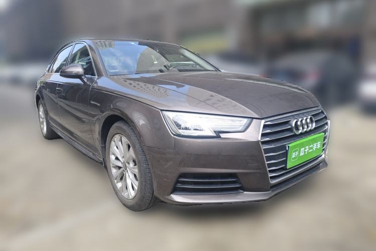 Used Audi A4L 2017 Plus 40 TFSI Ambition Model
