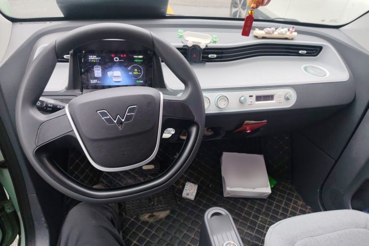 Used Wuling Hongguang MINIEV 2022 Macaron Fashion Model Lithium Iron Phosphate
