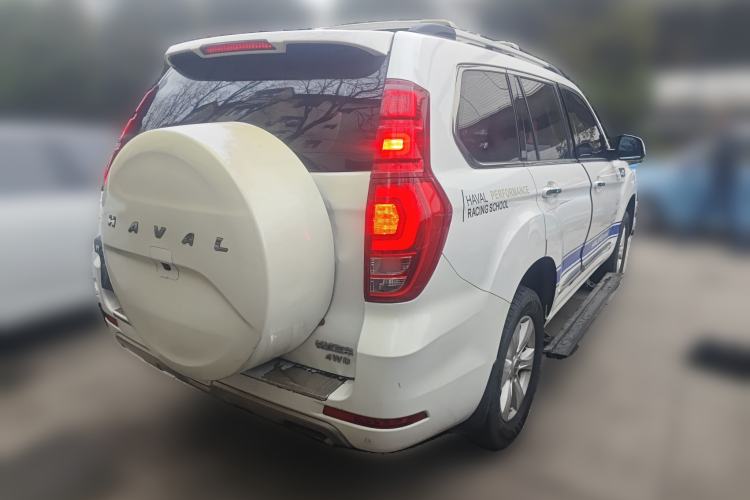 Used Haval H9 2017 2.0T Gasoline 4x4 Prestige Model 7 Seats
