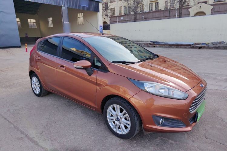 Used Ford Fiesta 2013 Hatchback 1.5L Automatic Fashion Edition
