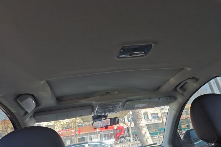 Used Haval H6 2015 Sport Edition 1.5T Automatic Two-Wheel Drive Luxury Model Headliner