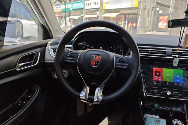 Used Roewe i5 2020 1.5L Manual 4G Connect Luxury Edition