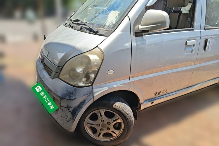 Used Wuling Rongguang 2011 Wuling Rongguang 1.2 Manual Gasoline 6-Seater