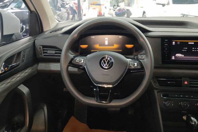 Used Volkswagen Tharu 2022 280TSI Two-Wheel Drive Trend Edition
