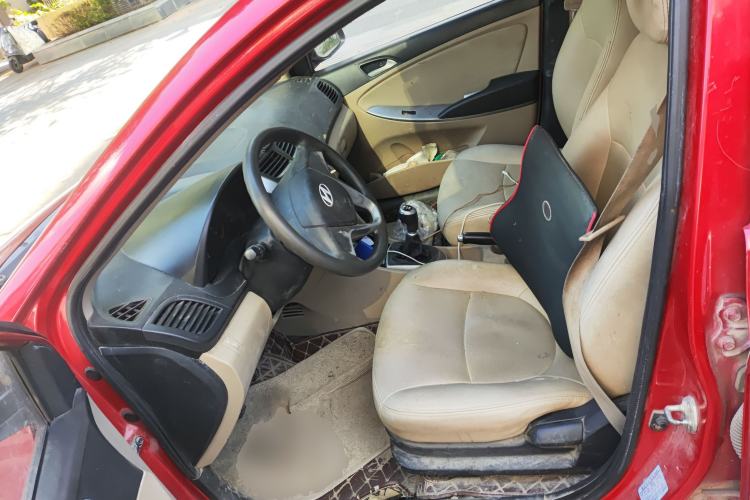 Used Hyundai Verna (older generation) 2014 1.4L Manual Smart GLS Trim