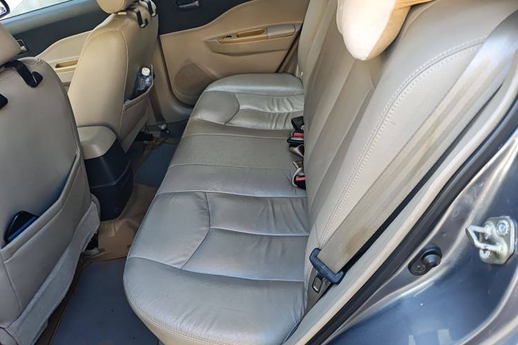 Used Bestune B50 2009 1.6 manual luxury version
