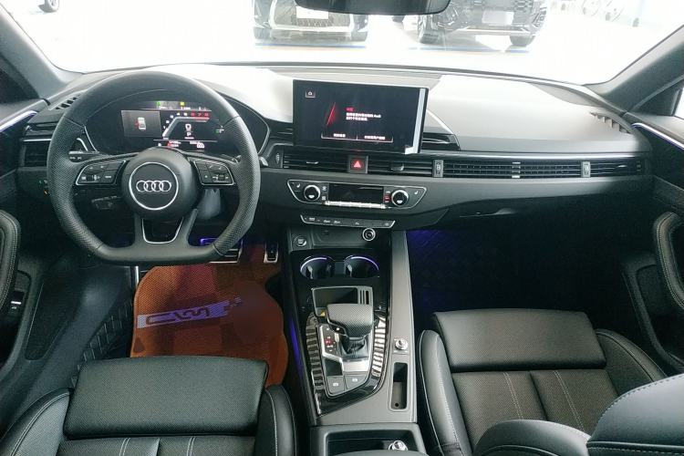 Used Audi A4L 2024 40 TFSI Luxury Dynamic Edition Center Console