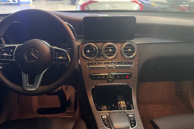 Used Mercedes-Benz GLC 2021 GLC 260 L 4MATIC Luxury Model Audio And AC Panel
