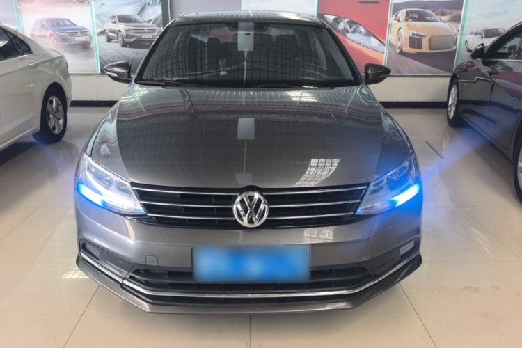 Used Volkswagen Sagitar 2017 1.6L Manual Comfort Model Front