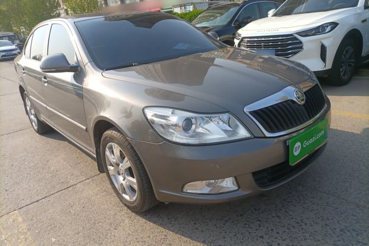 Used Skoda Octavia 2015 Classic Model 1.6L Manual Eado Version