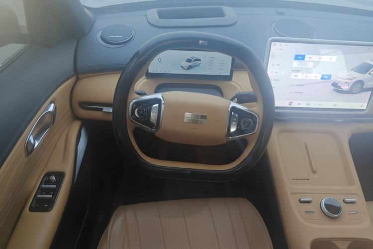 Used Geely Galaxy Galaxy Xingjian 7 EM-i 2025 120km Flagship Edition
