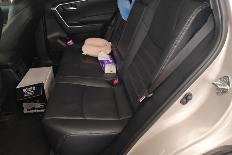 Used Toyota Wildlander 2020 2.0L CVT 4x4 Luxury Edition