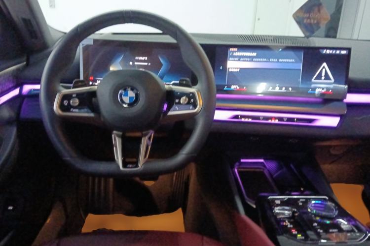 Used BMW 5 Series 2025 530Li Luxury Edition M Sport Package
