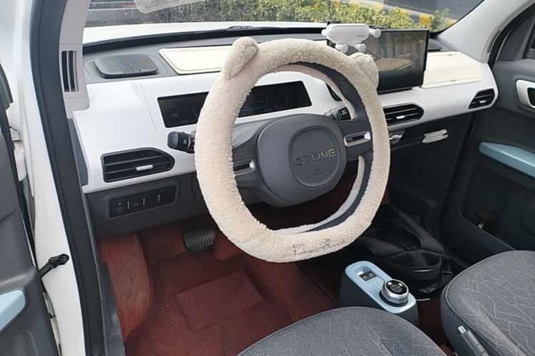 Used Geely Galaxy Panda 2024 Panda Mini 200km Endurance Bear
