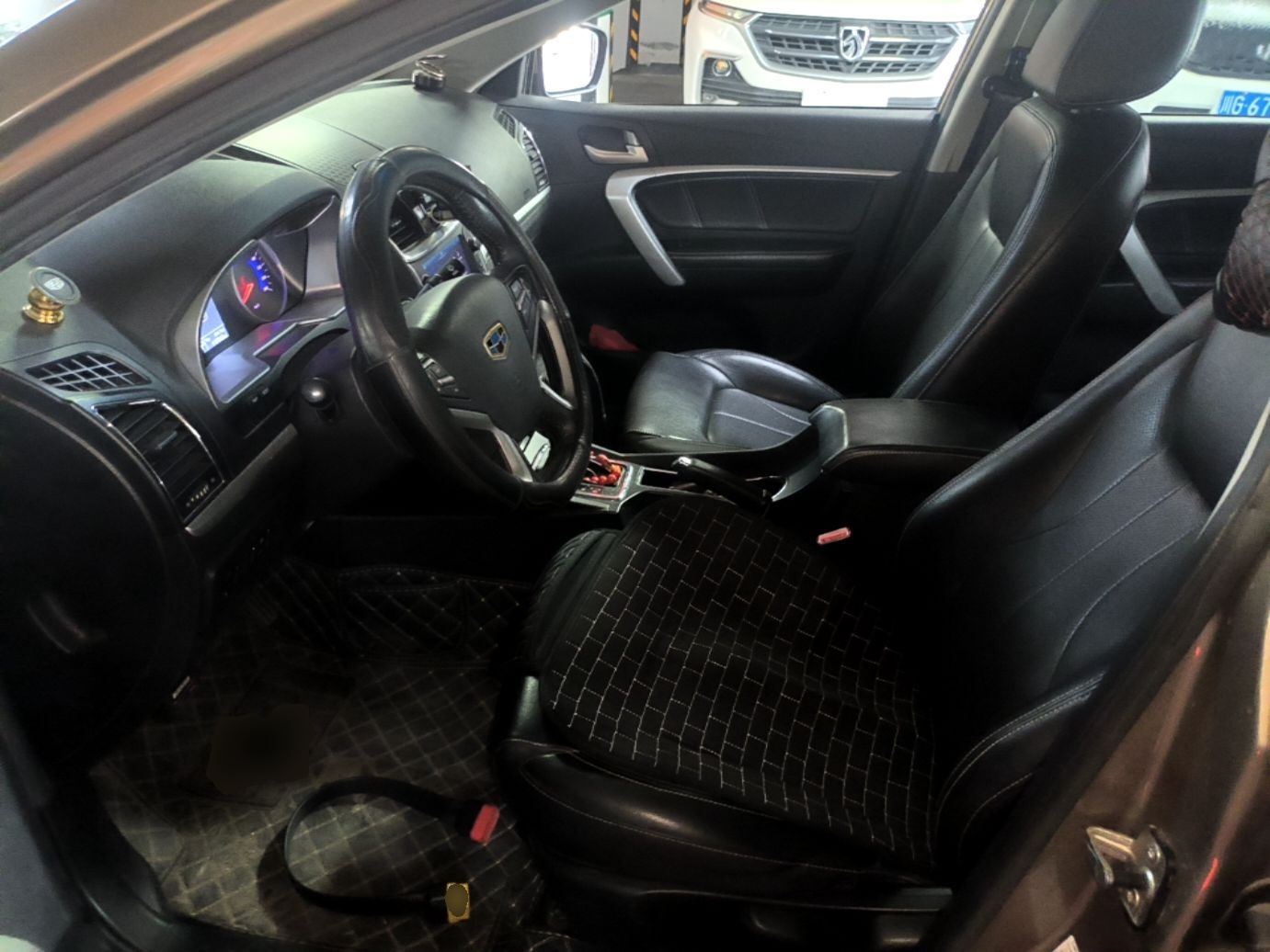 Interior delantero