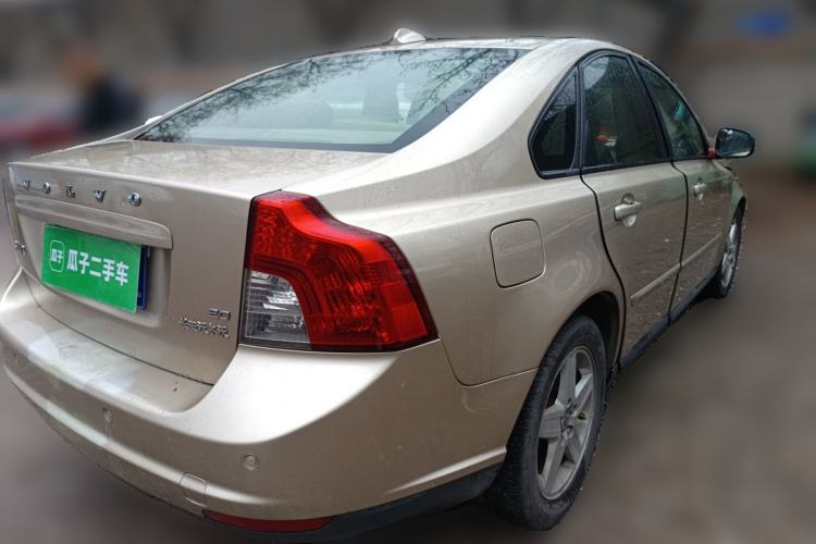 Used Volvo S40 2011 2.0L Automatic ZhiShang Edition
