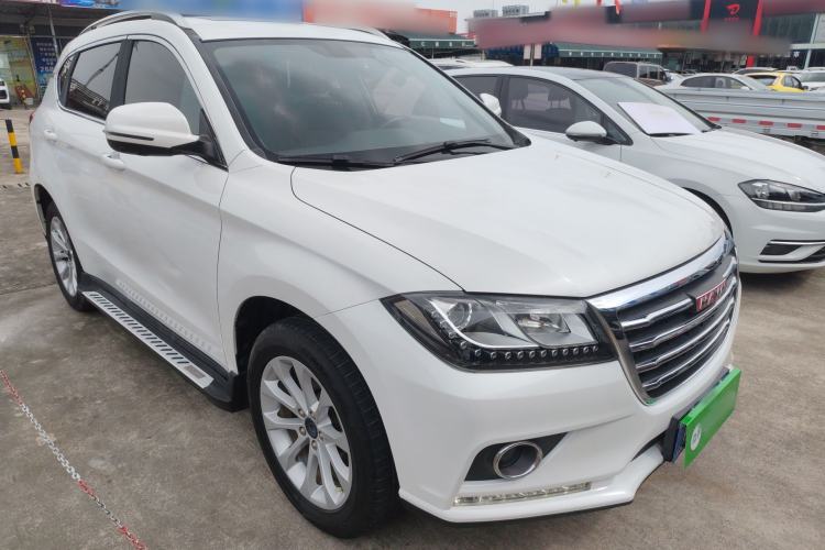 Used Haval H2 2017 Red-Label 1.5T Manual Two-Wheel Drive Luxury Model
