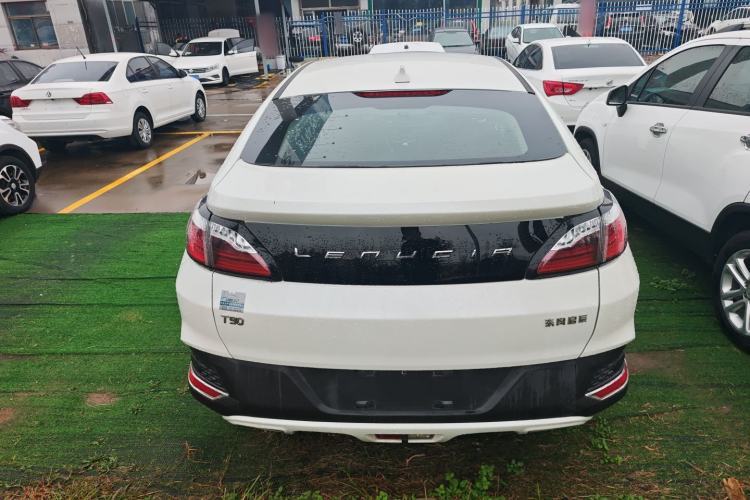 Used Venucia T90 2017 2.0L Manual Fashion Edition