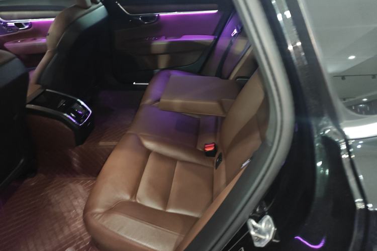 Used Volvo S90 2022 B5 Zhiyuan Luxury Edition