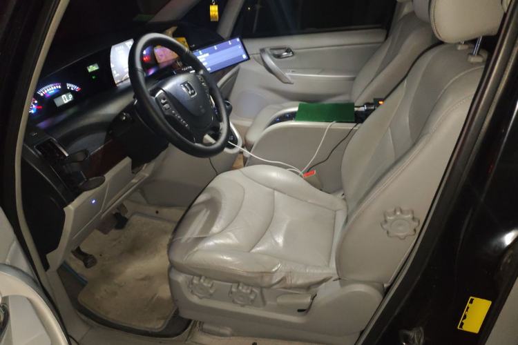 Used Luxgen MASTER CEO 2013 2.2T Executive Edition
