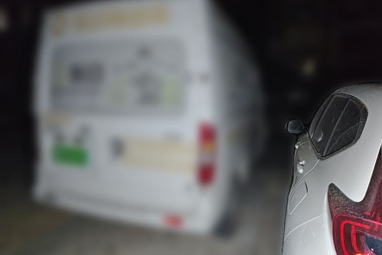 Used SAIC MAXUS Xintu V80 2023 2.0T Manual Classic Aoyuntong Power Version Short Wheelbase Mid-Height 5/6-Seater