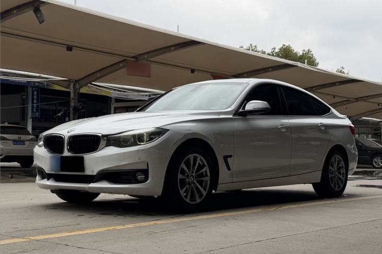 Used BMW 3 Series GT 2017 320i Sport Edition
