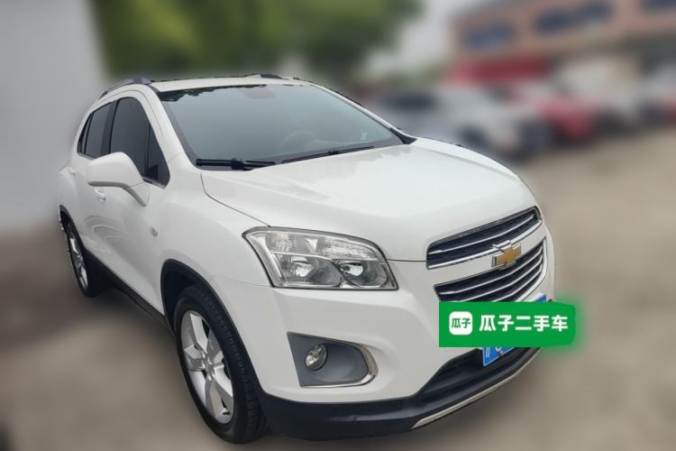 Used Chevrolet Trax 2016 1.4T Automatic Two-Wheel Drive Luxury Version Front Right 45 Deg