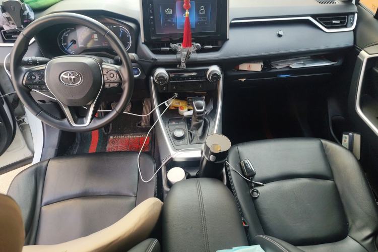 Used Toyota RAV4 2020 Dual-Motor 2.5L E-CVT Four-Wheel Drive Flagship Edition Center Console