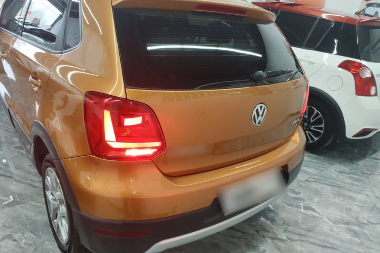 Used Volkswagen Polo 2014 1.6L Cross Polo Automatic
