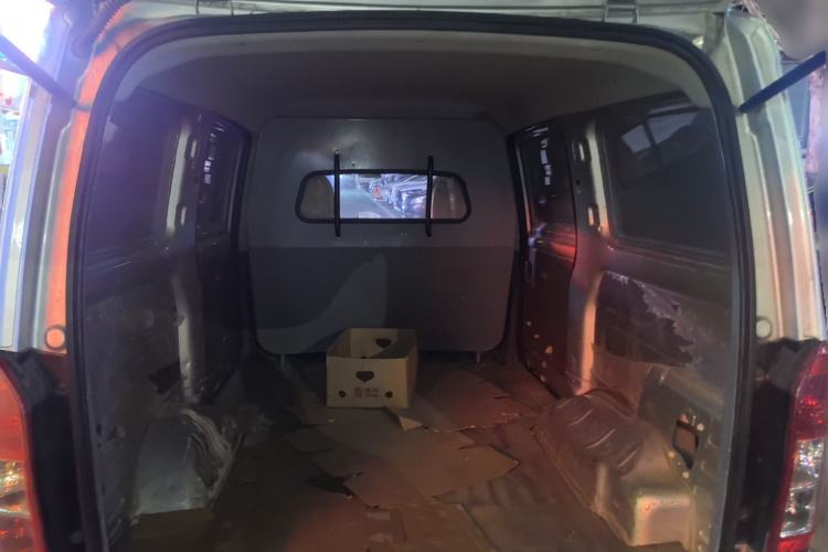 Used Wuling Rongguang V 2019 1.5L Window-Sealed Utility Model China VI LAR Trunk