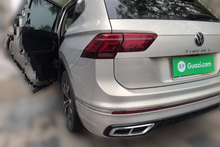 Used Volkswagen Tiguan L 2023 Restyled 330TSI Automatic Two-Wheel Drive R-Line Enhanced Comfort Version Rear Left 45 Deg